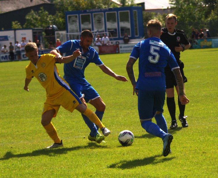 Nicky Palmer contests strongly for possession