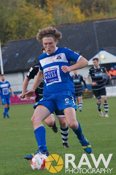 Connolly’s brace denies Bluebirds on the Bridge Meadow