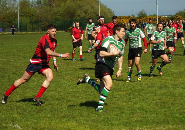 Johnny Thomas scored two tries in Whitlands win Johnny Thomas scored two tries in Whitlands win