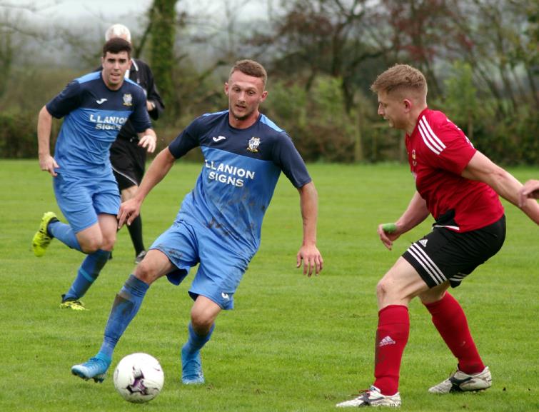 Ben Steele helped Monkton to victory as the striker scored a super hat-trick