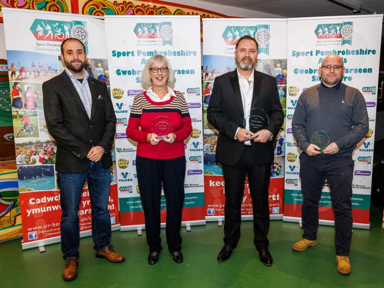 Unsung Hero - Sarah Keogh, Lukas Gamble, Simon Morgan