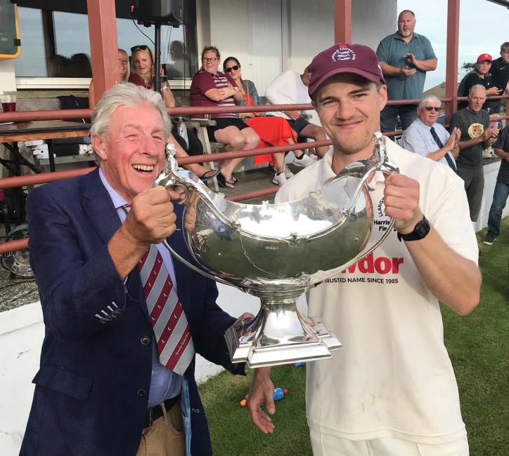 Hugh Harrison-Allen presents the coveted Bowl to Matthew Kiff
