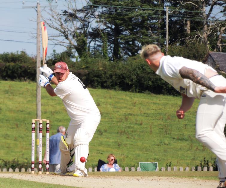 Steve Mills tries to go after Archie Thomas