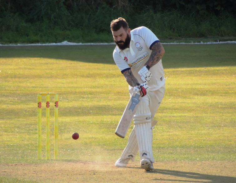 Craig Williamson batting for Hundleton