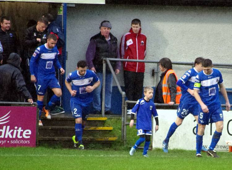 Gray’s second half goal secures victory for The Wingmakers