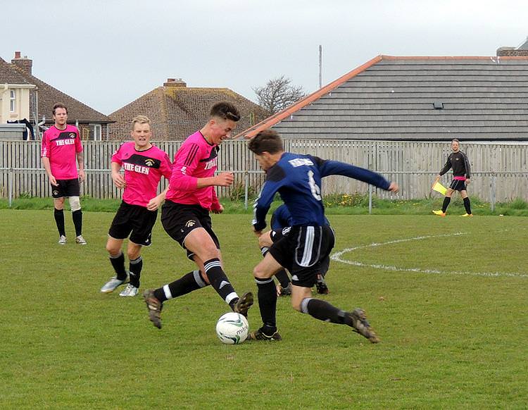 Bridge’s Daniel Bryce and Vikings’ Jonty Bennett put in a telling tackle