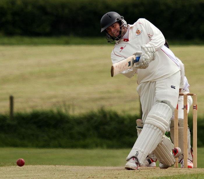 Ian Sefton - quick-fire 30 in Carews easy win