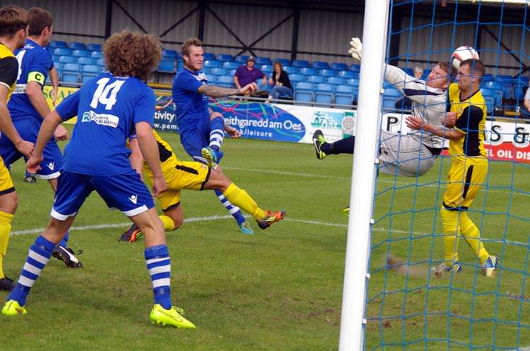 Sam Rodon misses a sitter
