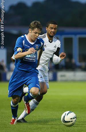  Bluebirds hold on to win five-goal thriller against The Swans