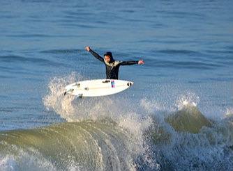 Rhys goes on a surfing roll!